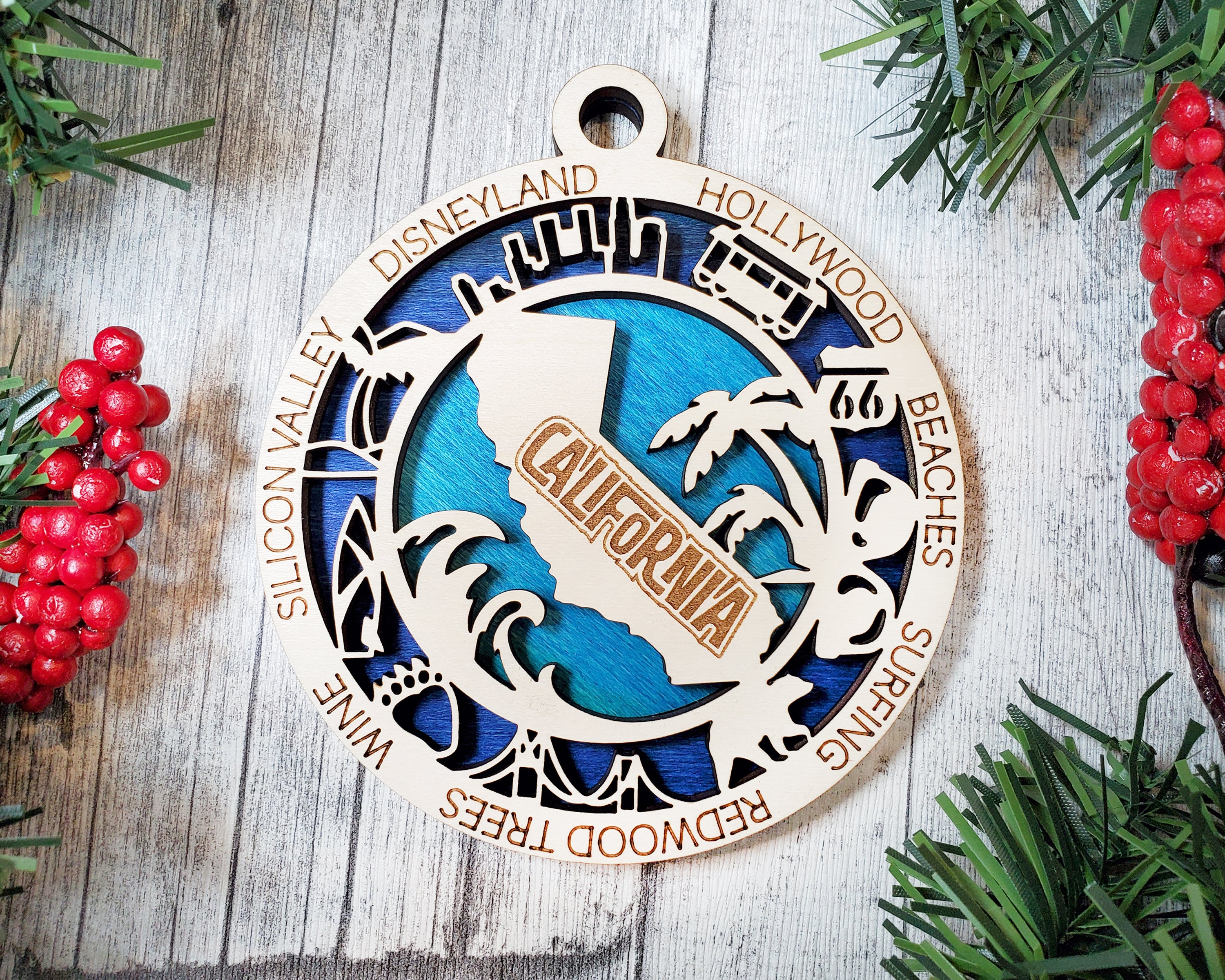 USA 3D State Shape Ornaments - Handcrafted American Made Home Decor Gifts, Unique Travel Souvenirs, State Pride Decor, Gift for Travelers