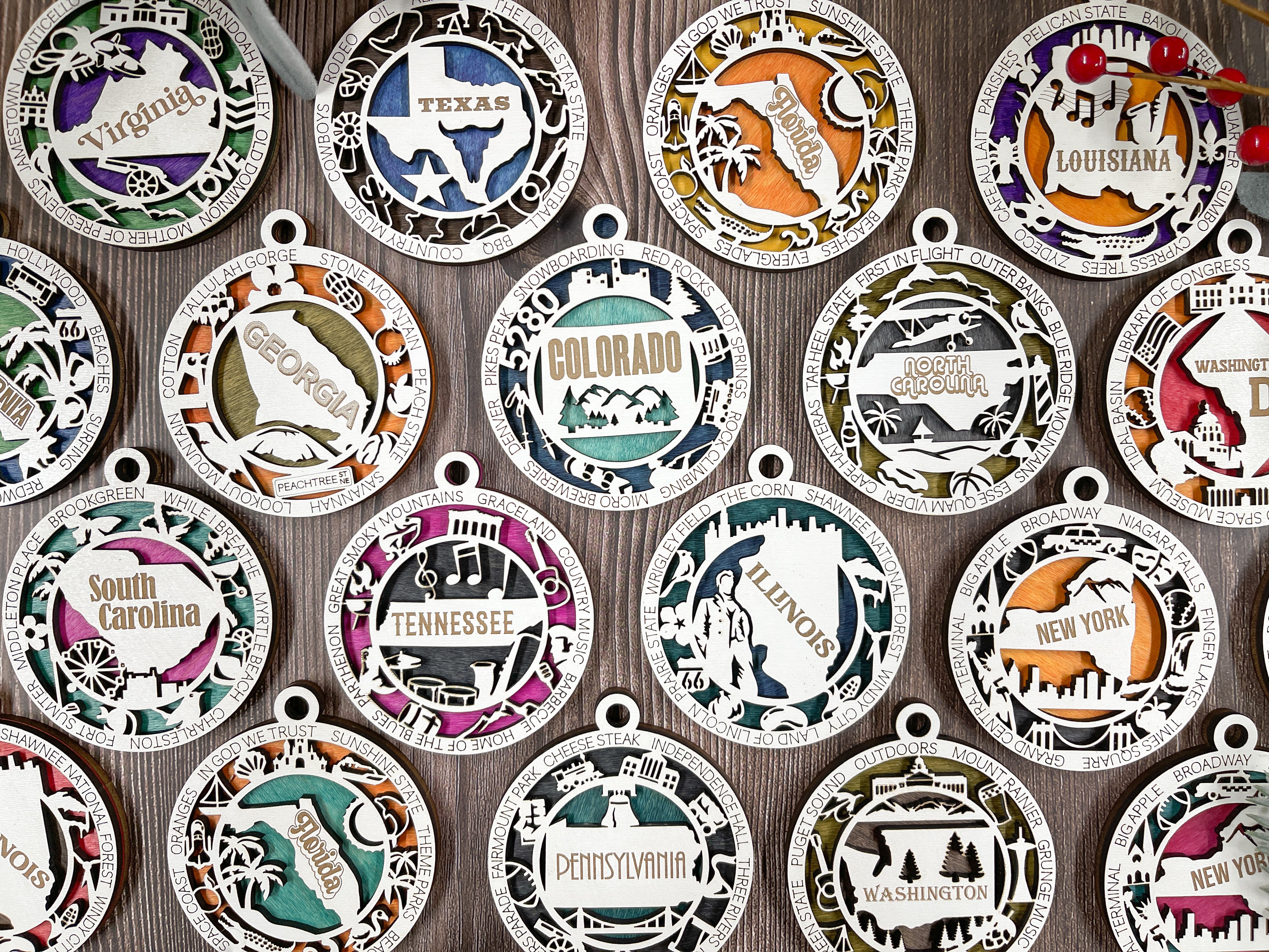 USA 3D State Shape Ornaments - Handcrafted American Made Home Decor Gifts, Unique Travel Souvenirs, State Pride Decor, Gift for Travelers