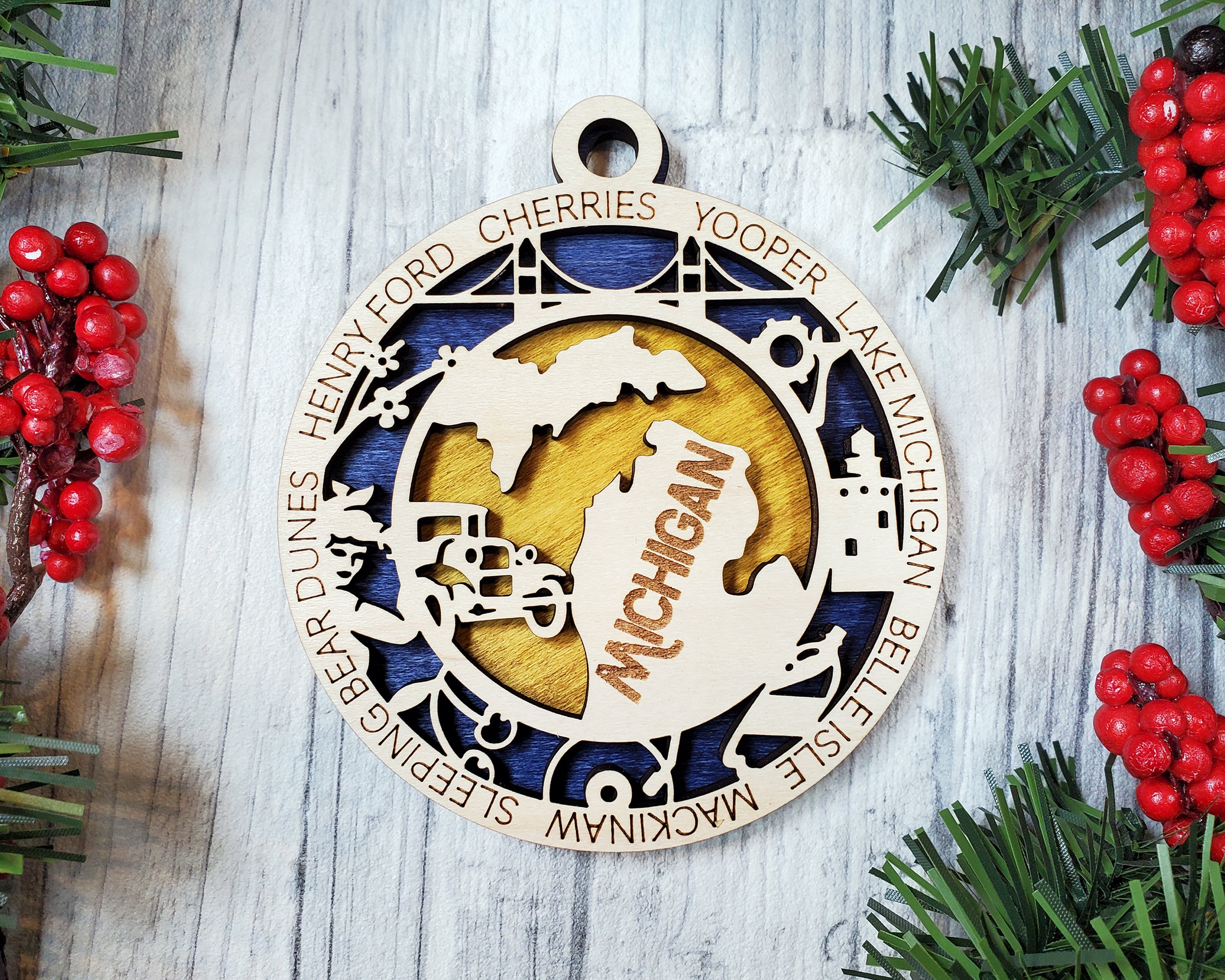 USA 3D State Shape Ornaments - Handcrafted American Made Home Decor Gifts, Unique Travel Souvenirs, State Pride Decor, Gift for Travelers