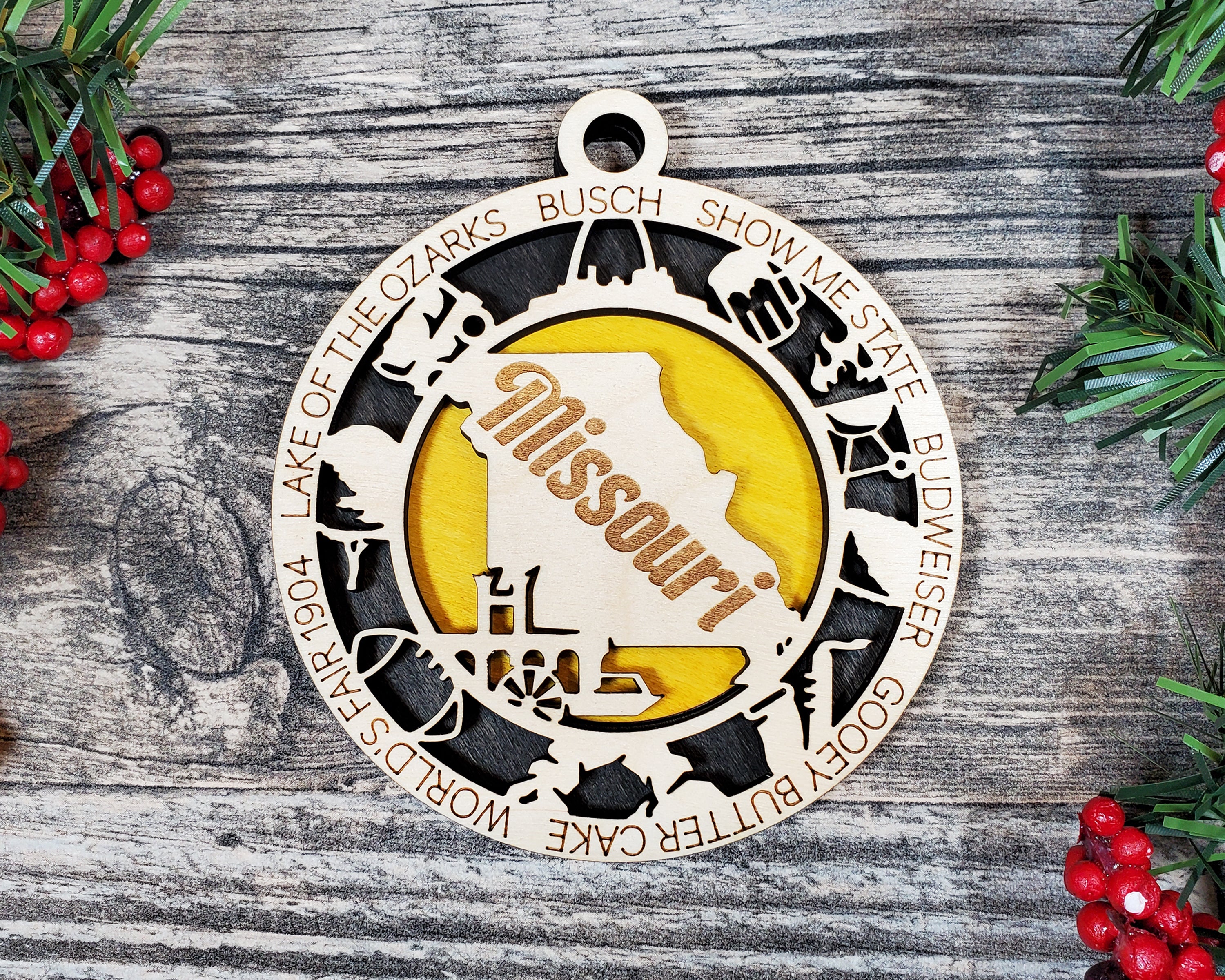 USA 3D State Shape Ornaments - Handcrafted American Made Home Decor Gifts, Unique Travel Souvenirs, State Pride Decor, Gift for Travelers