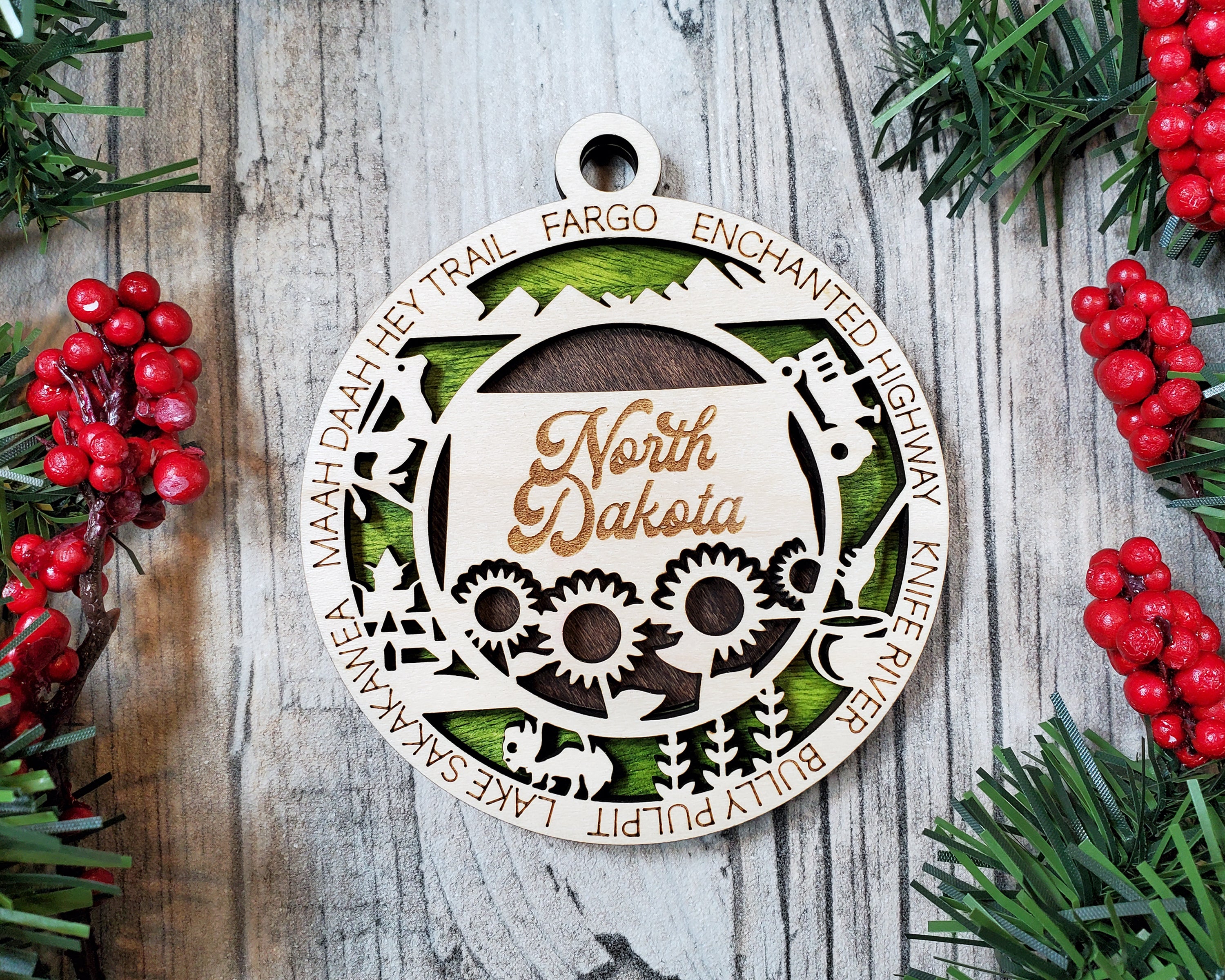 USA 3D State Shape Ornaments - Handcrafted American Made Home Decor Gifts, Unique Travel Souvenirs, State Pride Decor, Gift for Travelers