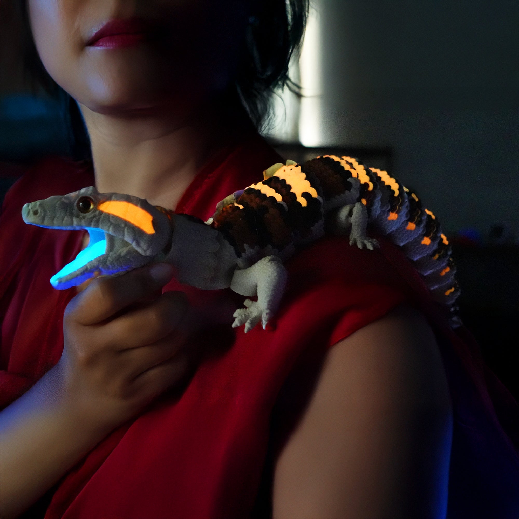 Skink Lizard Glow In The Dark Fidget Toy | Blue Tongue Lizard Flexi | Articulated Desk Toy | 3d Printed Lizard Gift For Friend | Quirky Gift